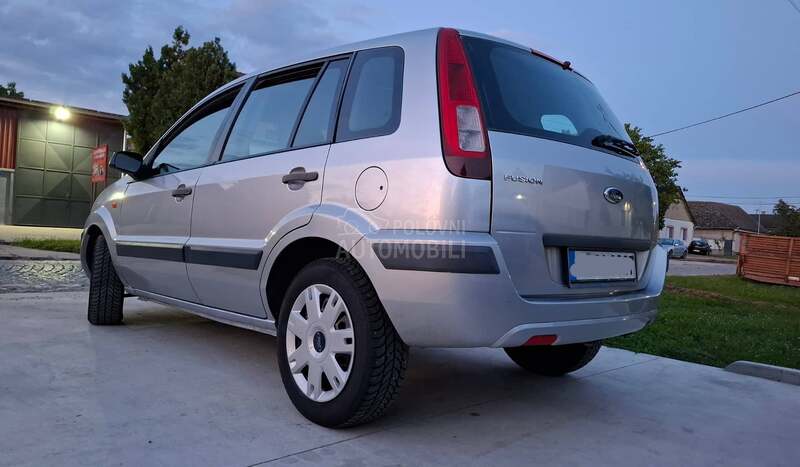 Ford Fusion 1.4 Ben zin Restajl