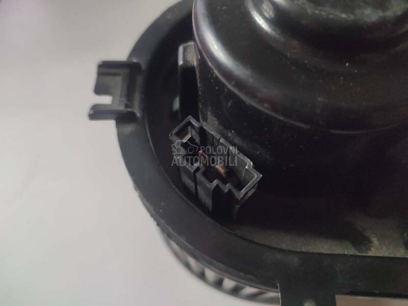 Motor ventilatora kabine