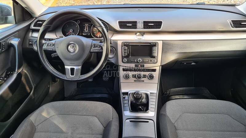 Volkswagen Passat B7 1.6TDI BLUEMOTION