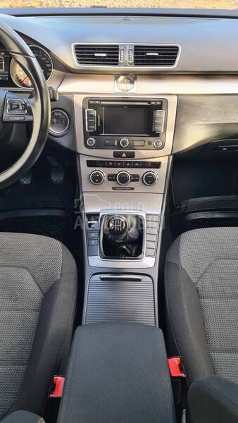 Volkswagen Passat B7 1.6TDI BLUEMOTION