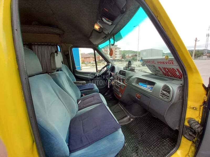 Mercedes Benz 313 cdi sa 18 sed