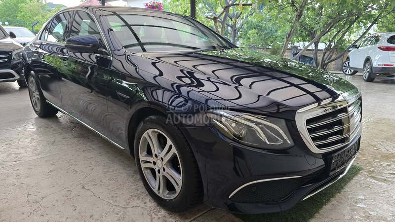 Mercedes Benz E 220 NOV