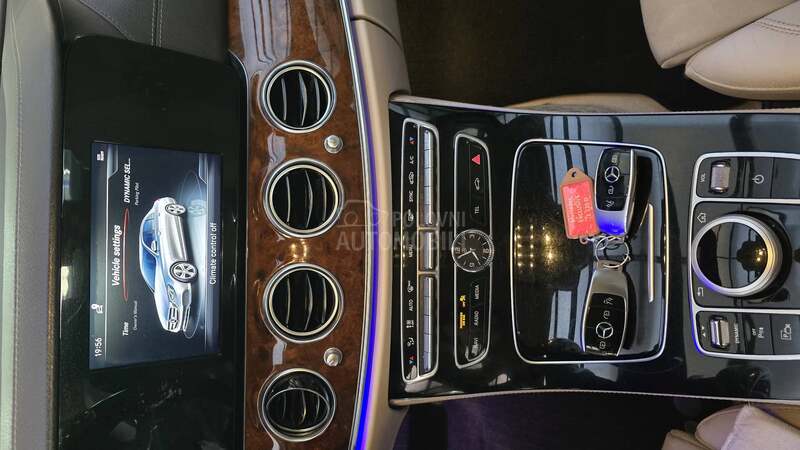 Mercedes Benz E 220 NOV