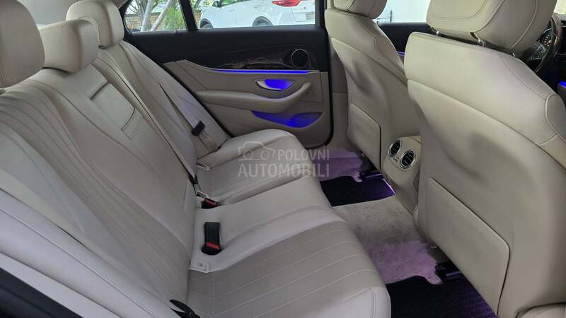 Mercedes Benz E 220 NOV
