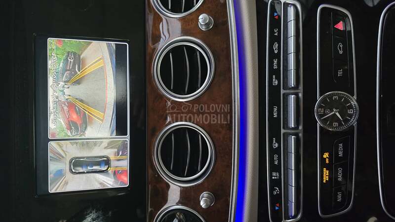 Mercedes Benz E 220 NOV