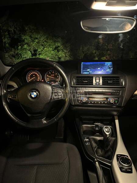 BMW 118 