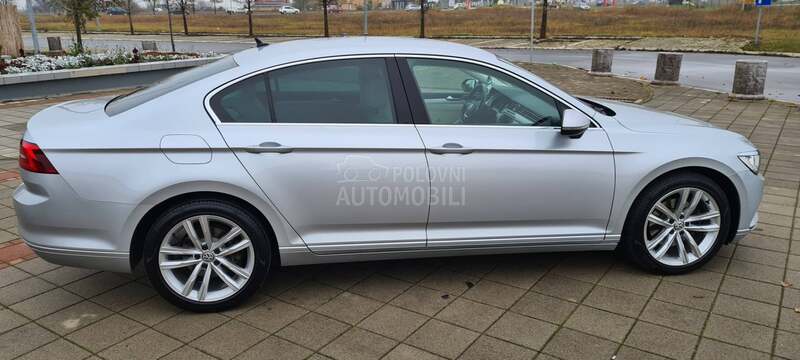 Volkswagen Passat B8 2.0 DSG HIGHLINE