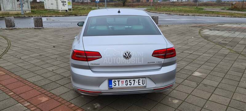 Volkswagen Passat B8 2.0 DSG HIGHLINE
