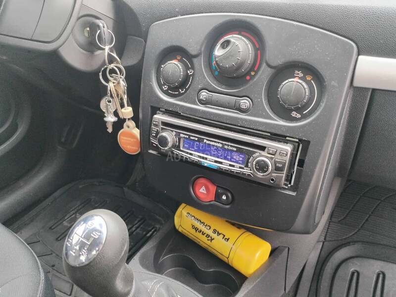 Renault Clio 1,2 16v