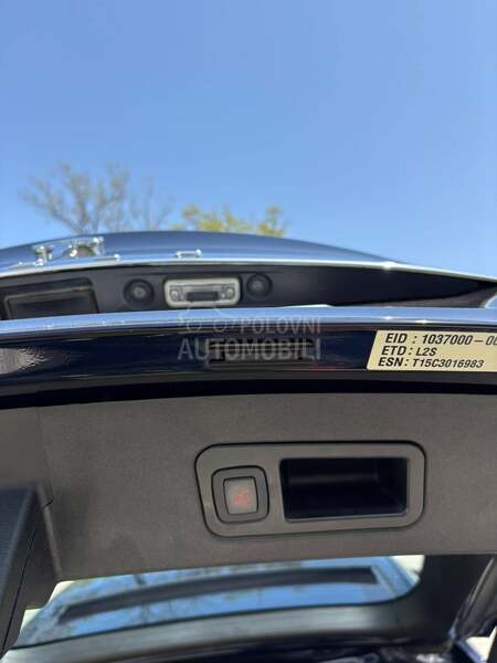 Tesla Model S 85D