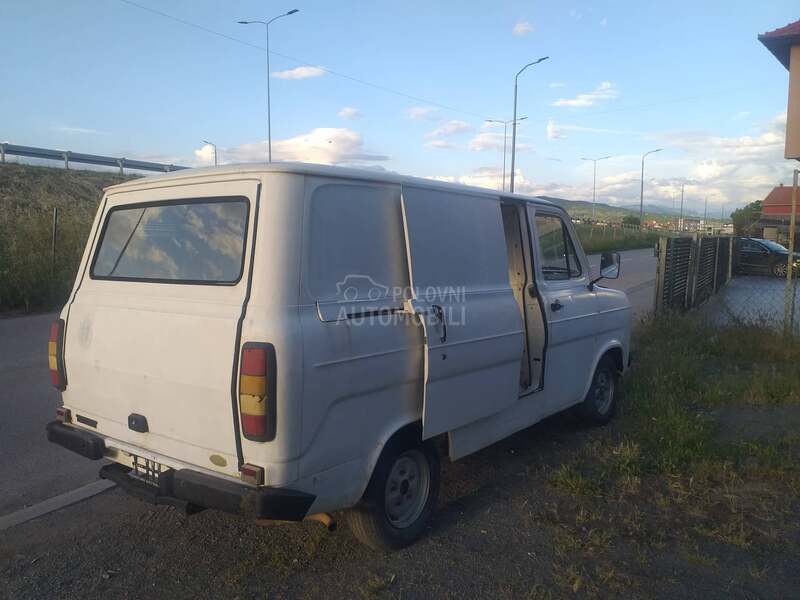 Ford Transit T o p