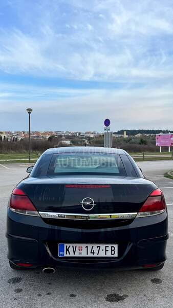 Opel Astra H 1.9 CDTI Cabrio