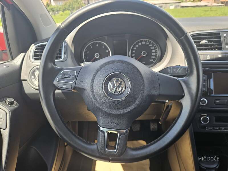 Volkswagen Polo 1.2 tsi xenon led