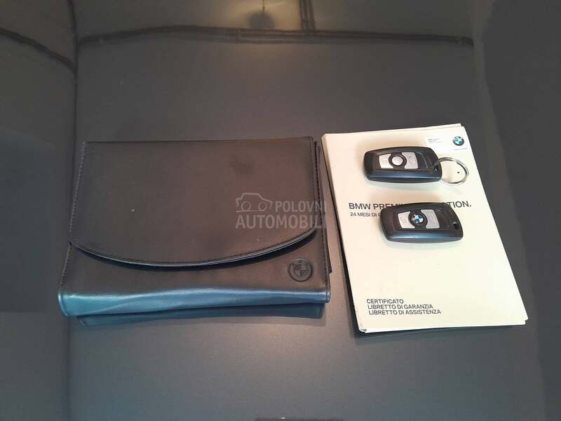 BMW 118 2.0d A.U.T/ N.A.V