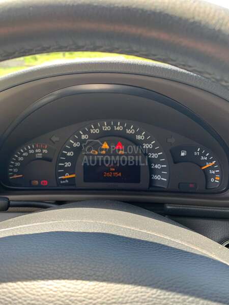 Mercedes Benz C 200 