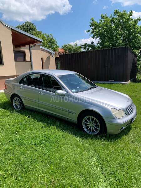 Mercedes Benz C 200 