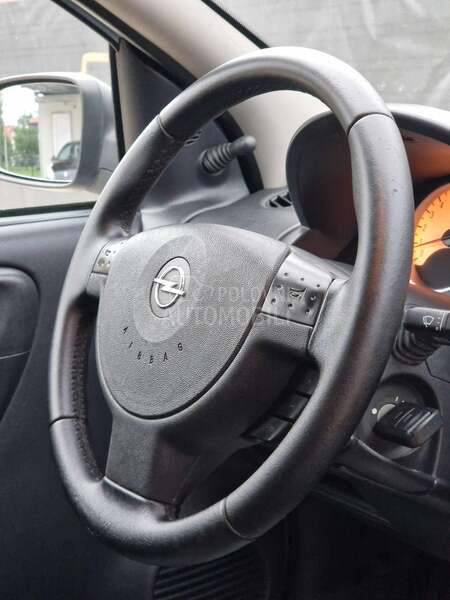 Opel Corsa C CH TEK.REG