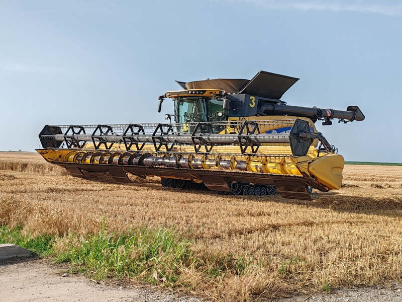 New Holland CR 10.90