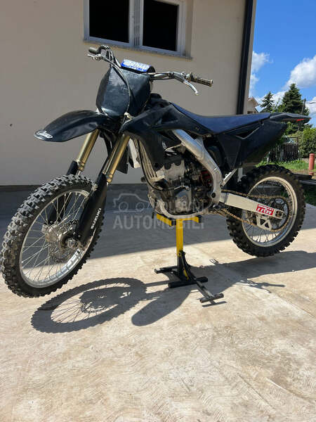 Suzuki rmz 250