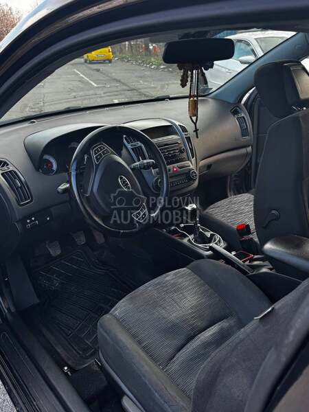 Kia pro_cee`d 1.6 CRDi