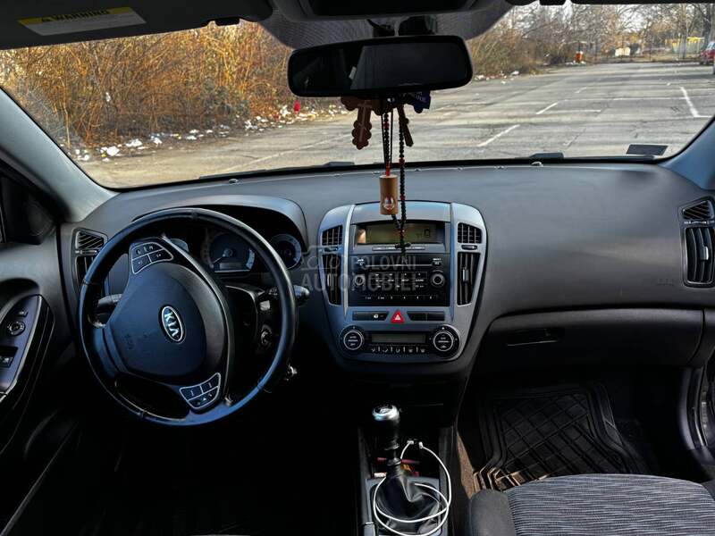 Kia pro_cee`d 1.6 CRDi