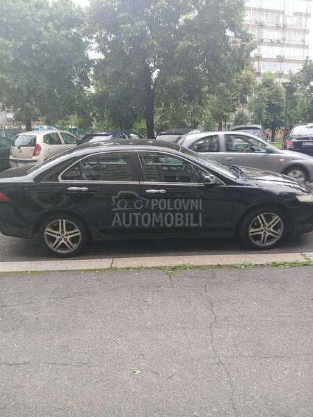 Honda Accord 2.2 cdti