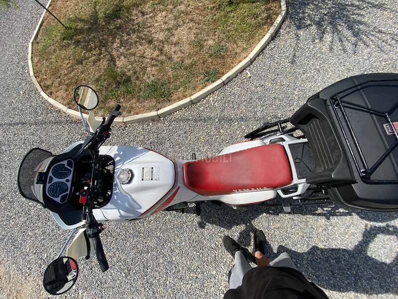 Yamaha xtz 750 super tenere