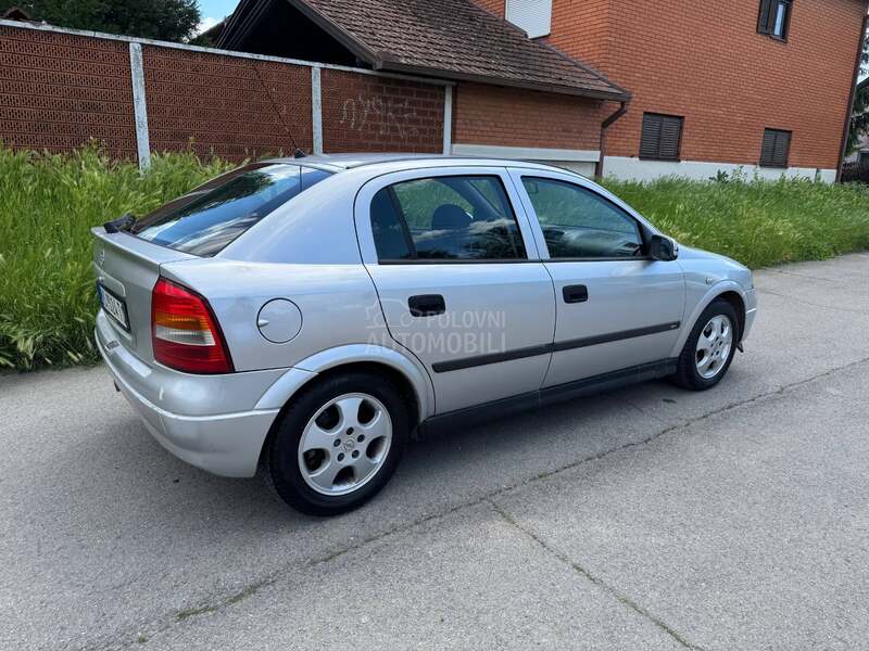 Opel Astra G 2,0 60K w KIima radi
