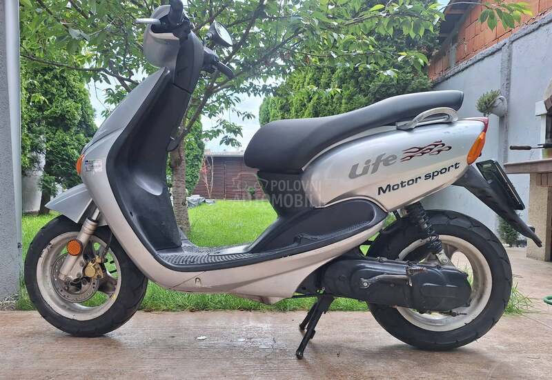 Yamaha Neos 50