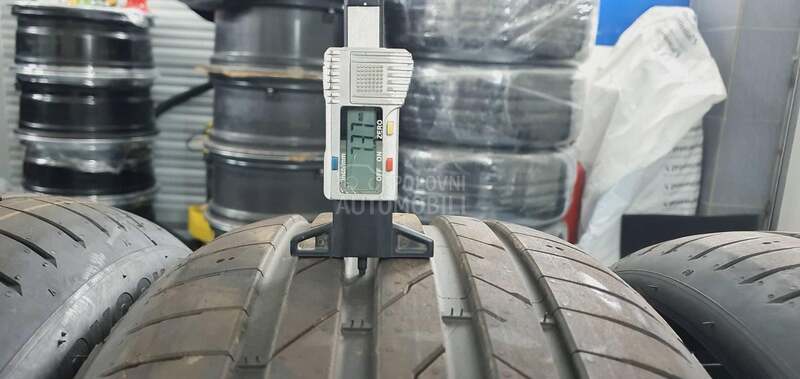 Hankook 235/50 R19 Letnja