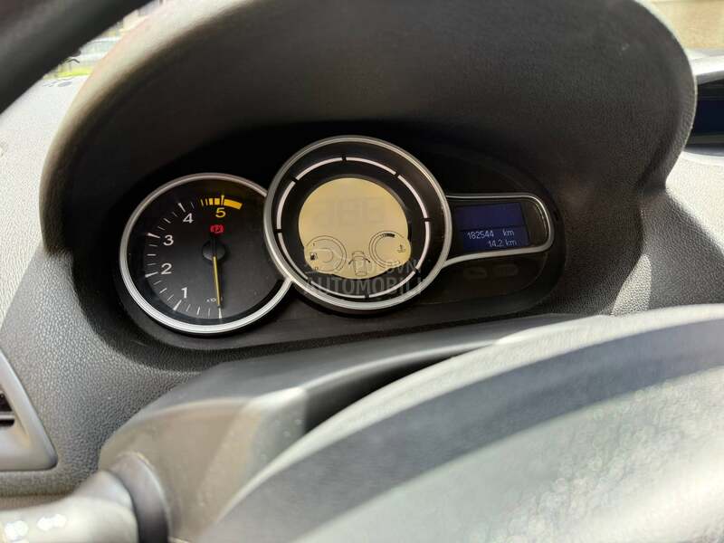 Renault Megane 1.5 DCI Manuelni 6