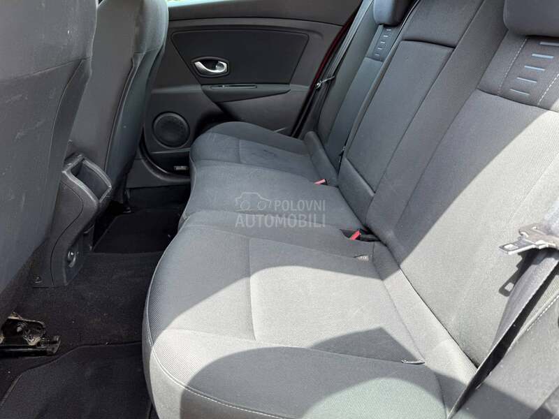 Renault Megane 1.5 DCI Manuelni 6