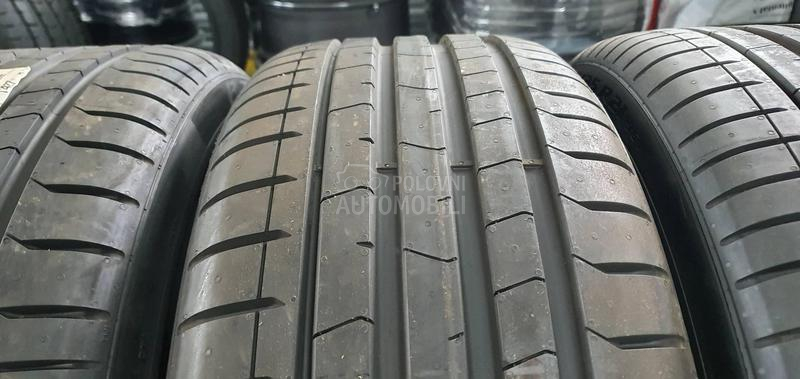 Pirelli 245/35 R21 Letnja