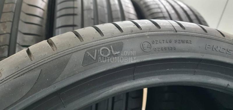 Pirelli 245/35 R21 Letnja