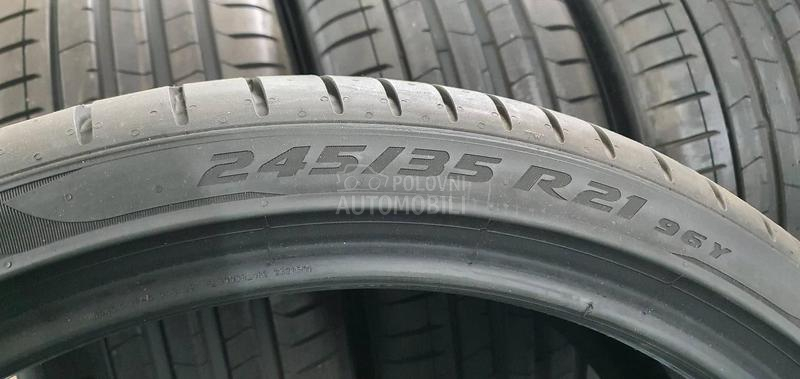 Pirelli 245/35 R21 Letnja