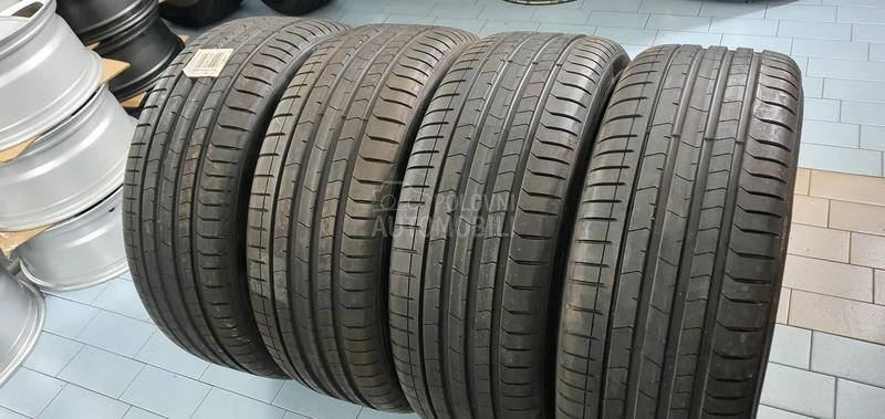 Pirelli 245/35 R21 Letnja