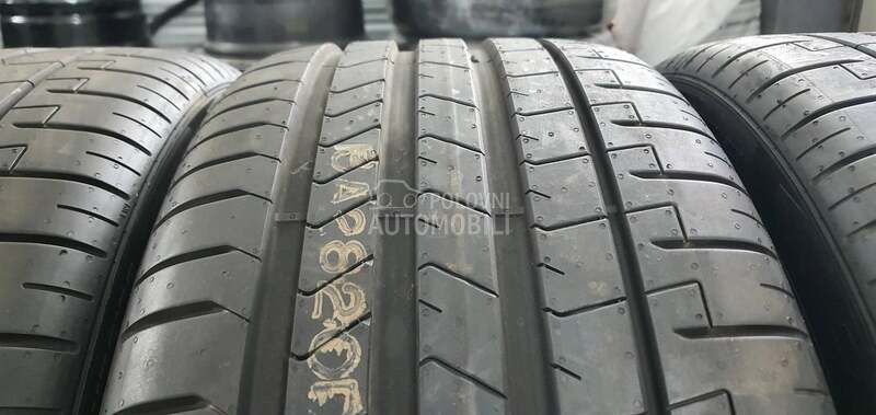 Pirelli 265/35 R22 Letnja