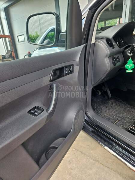 Volkswagen Caddy Maxi 2.0 tdi