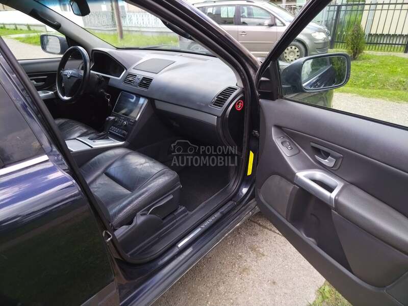 Volvo XC90 2.4