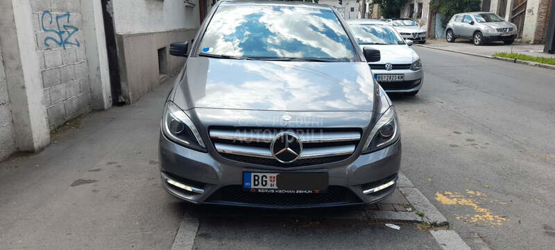 Mercedes Benz B 200 2.0