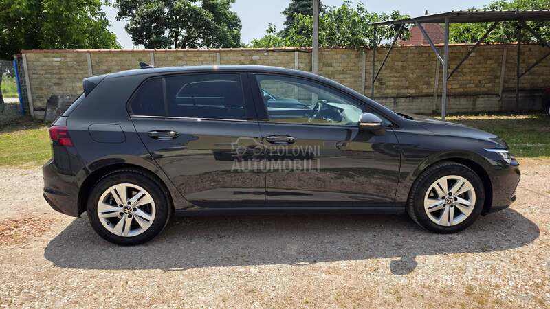 Volkswagen Golf 8 2.0TDI DSG URANOGRAU