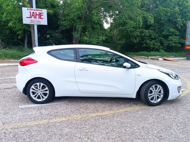 Kia pro_cee`d 
