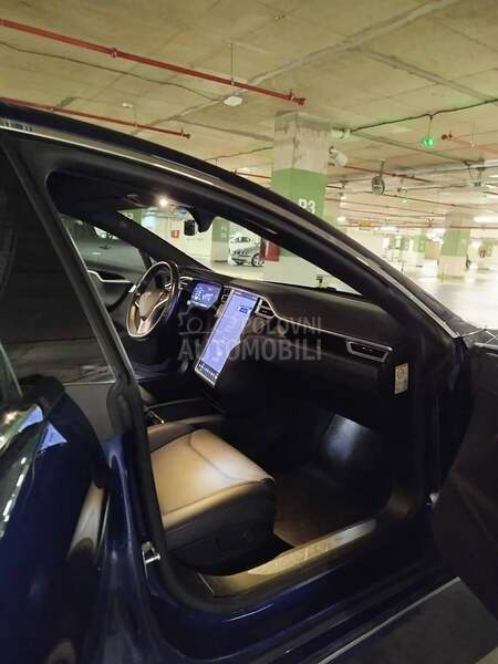 Tesla Model S S75D