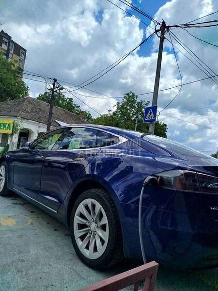 Tesla Model S S75D