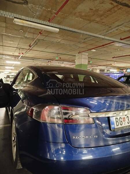 Tesla Model S S75D