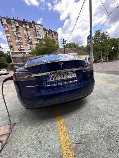 Tesla Model S S75D
