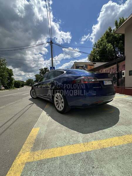 Tesla Model S S75D