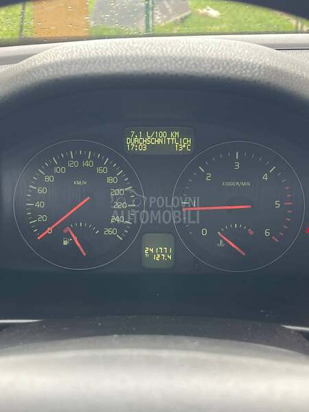Volvo V50 