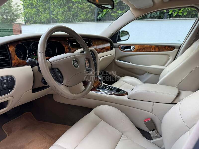 Jaguar XJR supercharge
