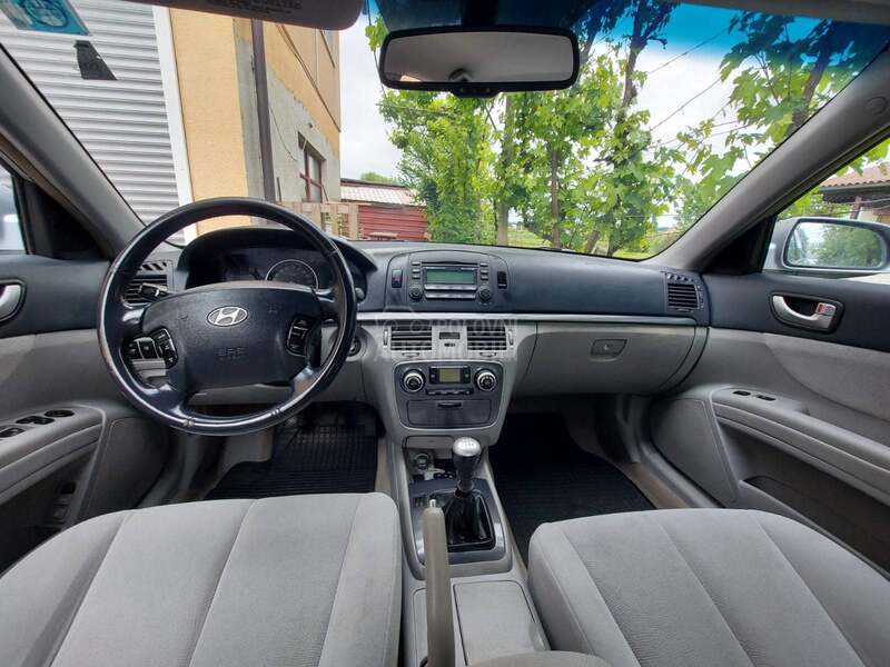 Hyundai Sonata 